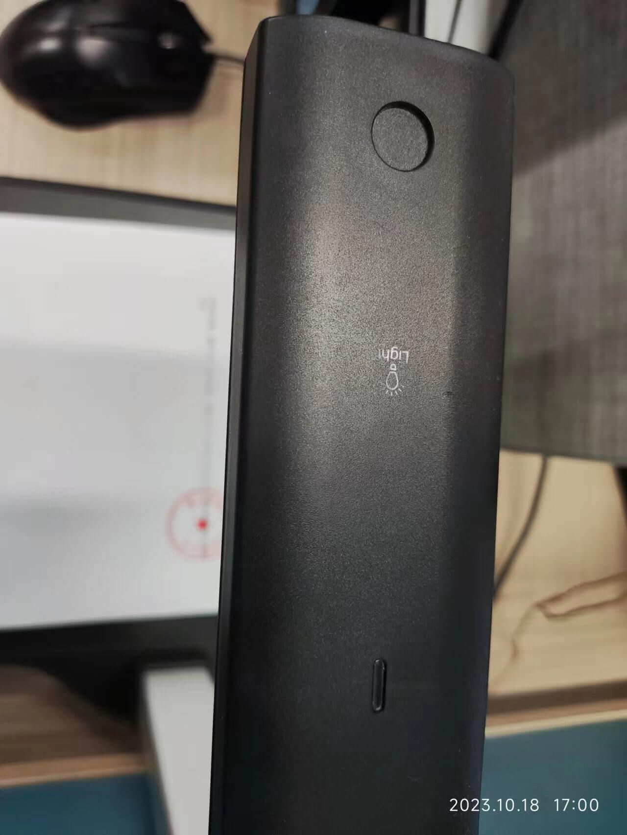 高拍儀燈開(kāi)關(guān)在哪？
